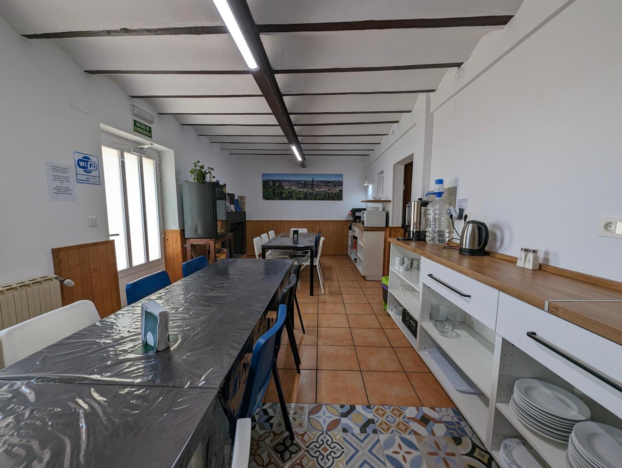 Albergue El Alfar/Pilgrim Hostel Hornillos del Camino Luaran gambar