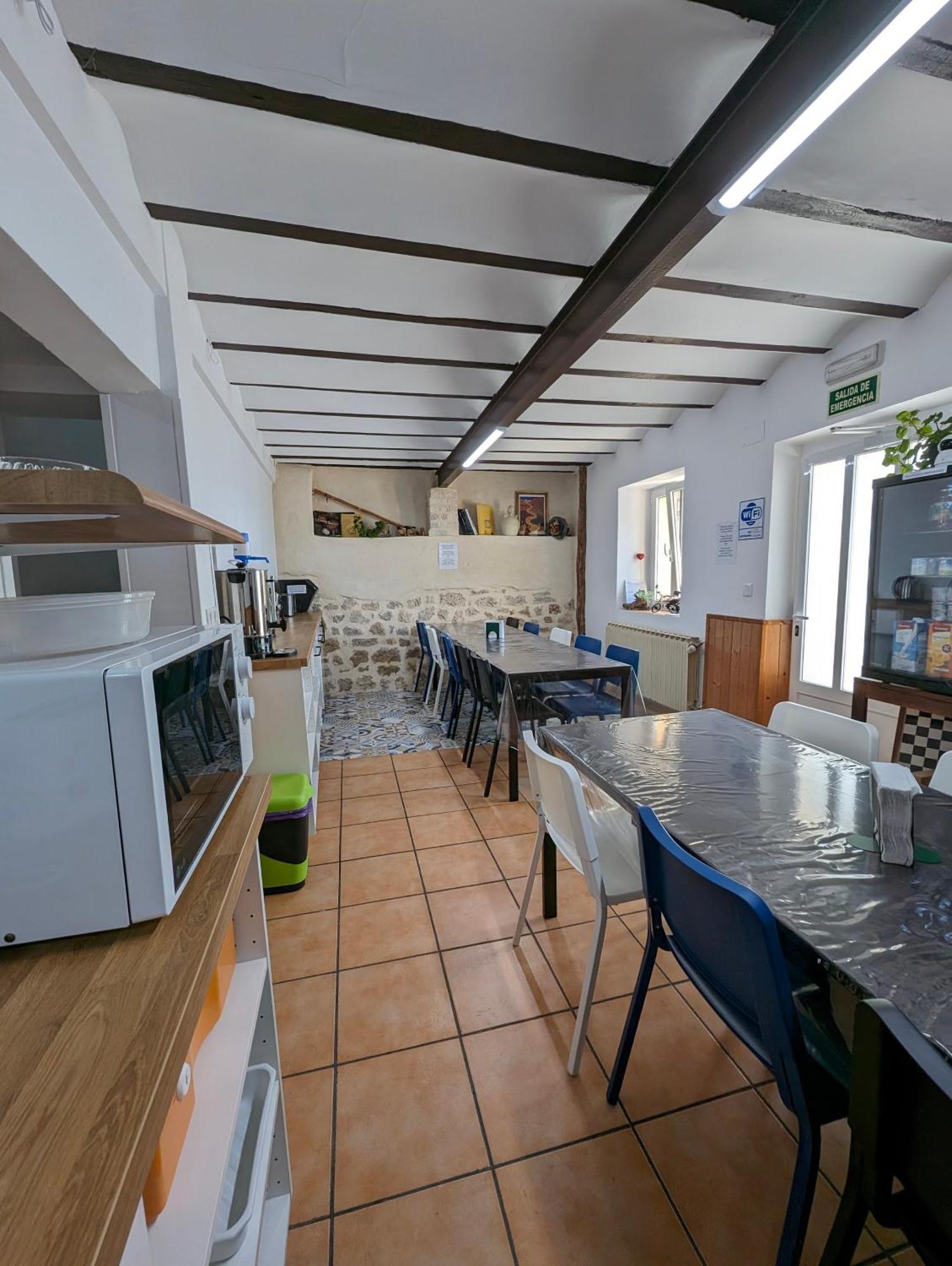 Albergue El Alfar/Pilgrim Hostel Hornillos del Camino Luaran gambar